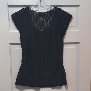 Banana Republic Black Medium Short Sleeve LACE Blouse with Ruched Sides VG cond